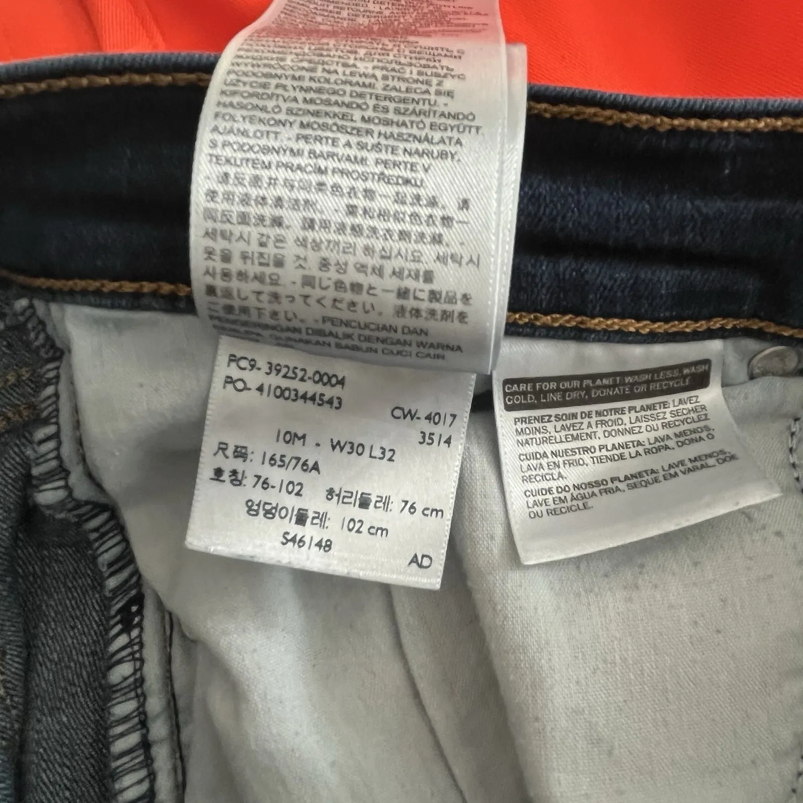 Levis Classic Boot Cut Jeans Womens 10 M 30 Dark Blue Denim 32" Inseam Western - Image 10