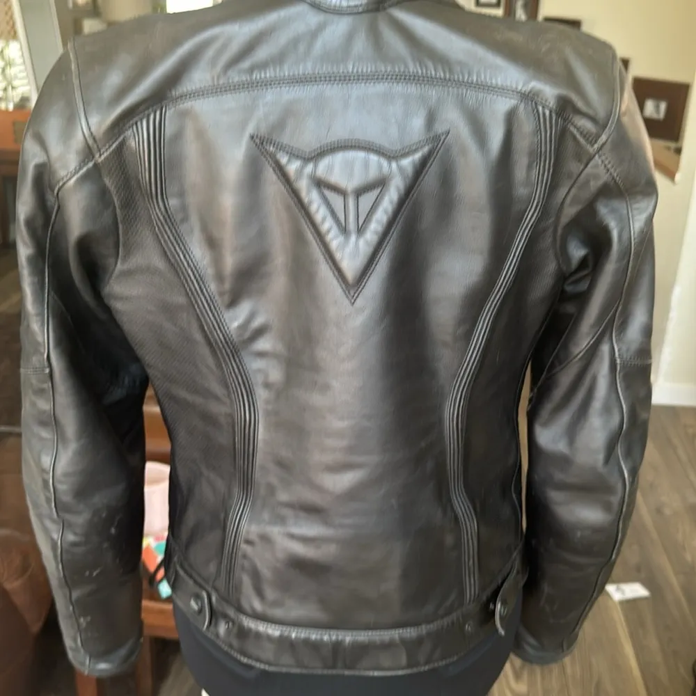 Dainese black leather Racing jacket moto style size 44 - Image 3