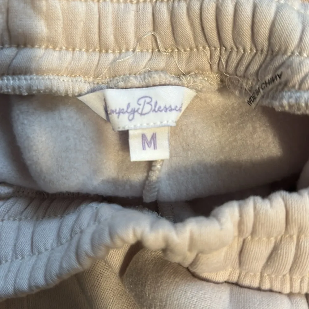 Cozy Tan Sweatpants Size M - Image 5