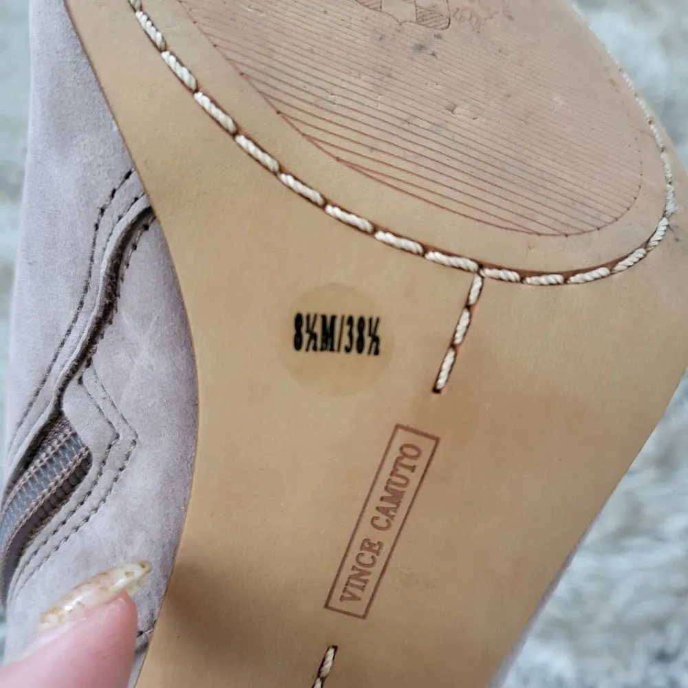 Vince Camuto Catinca Fringe Peep Toe Ankle Boots Chunky Heel Taupe Size 8.5 - Image 7