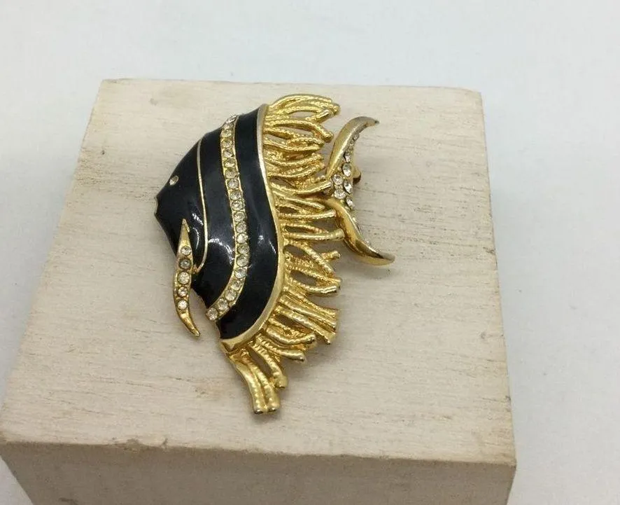 Vintage Enamel Rhinestone Fish Brooch Jewelry Gold - Image 5