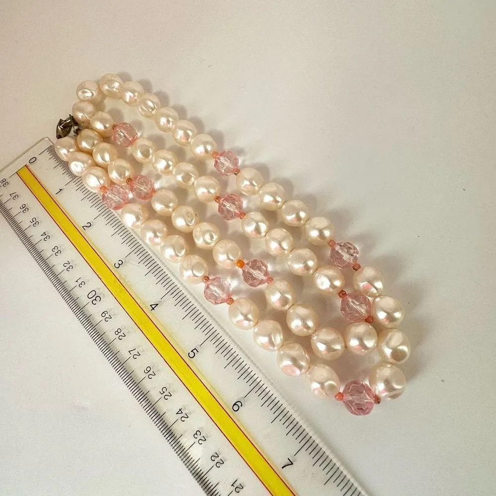 Faux pearl and pink beaded long necklace - Image 5