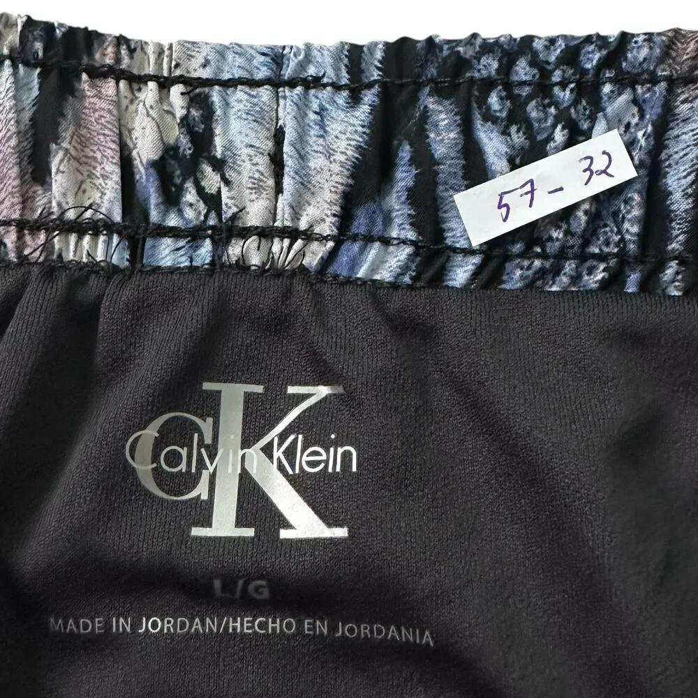 Calvin Klein Multicolor Animal Print Breathable  Shorts Women Large | 57-32 - Image 3