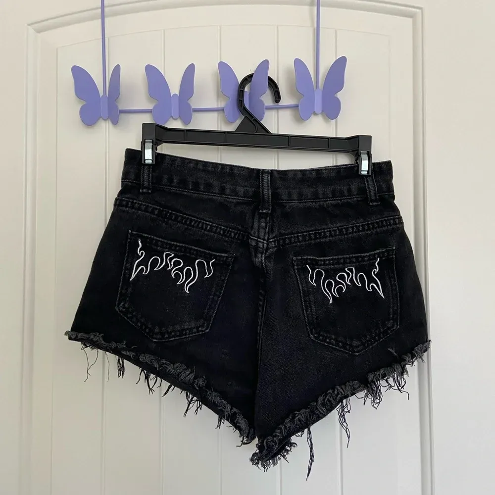 SHEIN women’s flame black‎ denim distressed shorts — small - Image 4