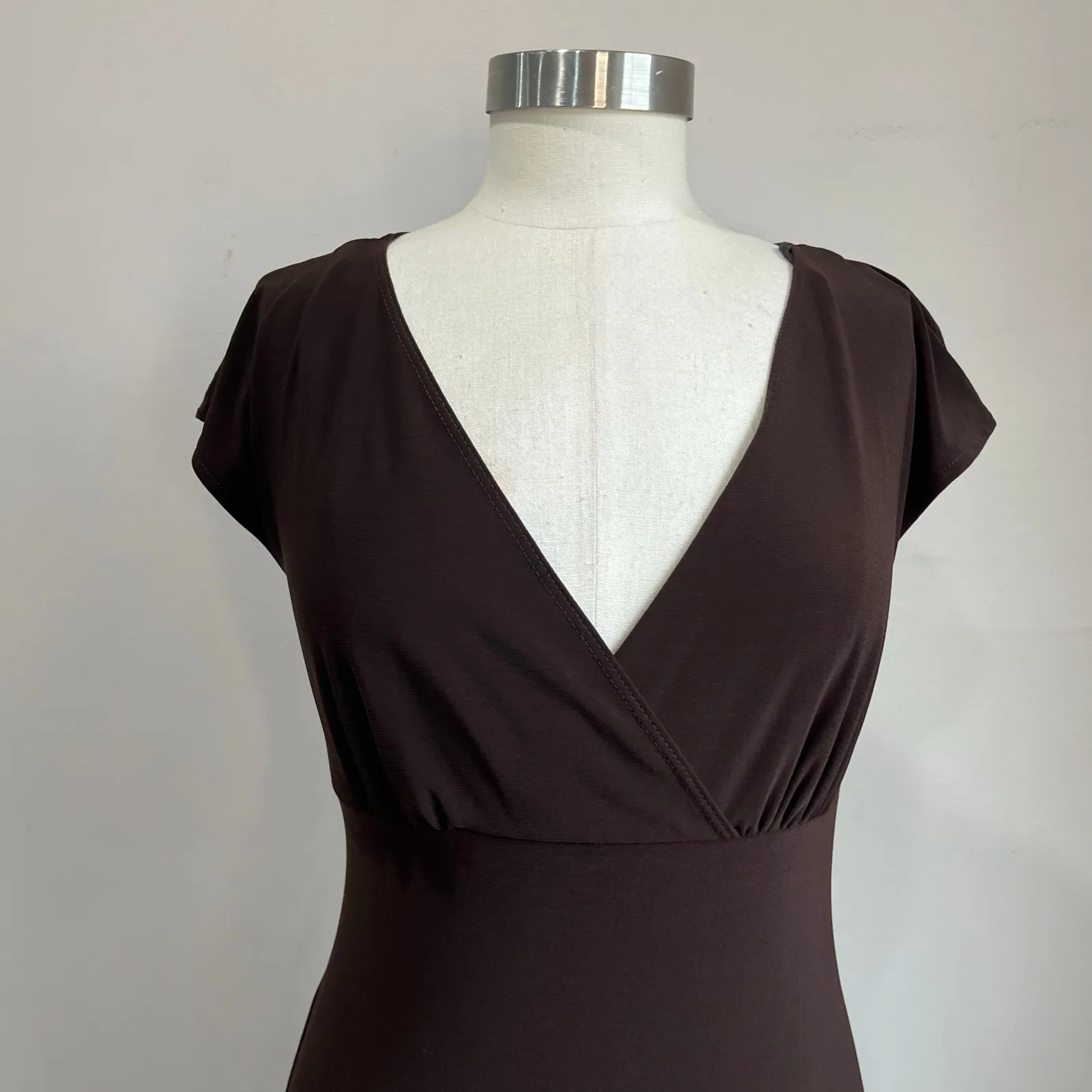 Y2K DressBarn Chocolate Brown Slinky Midi Dress 10 Stretch V Neck Elegant - Image 7