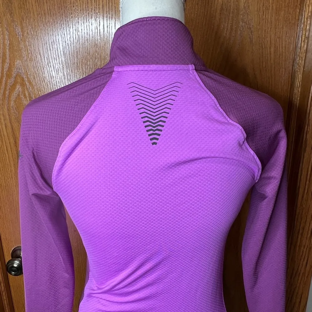 Women’s under armour 1/2 zip pull over XS - Image 9
