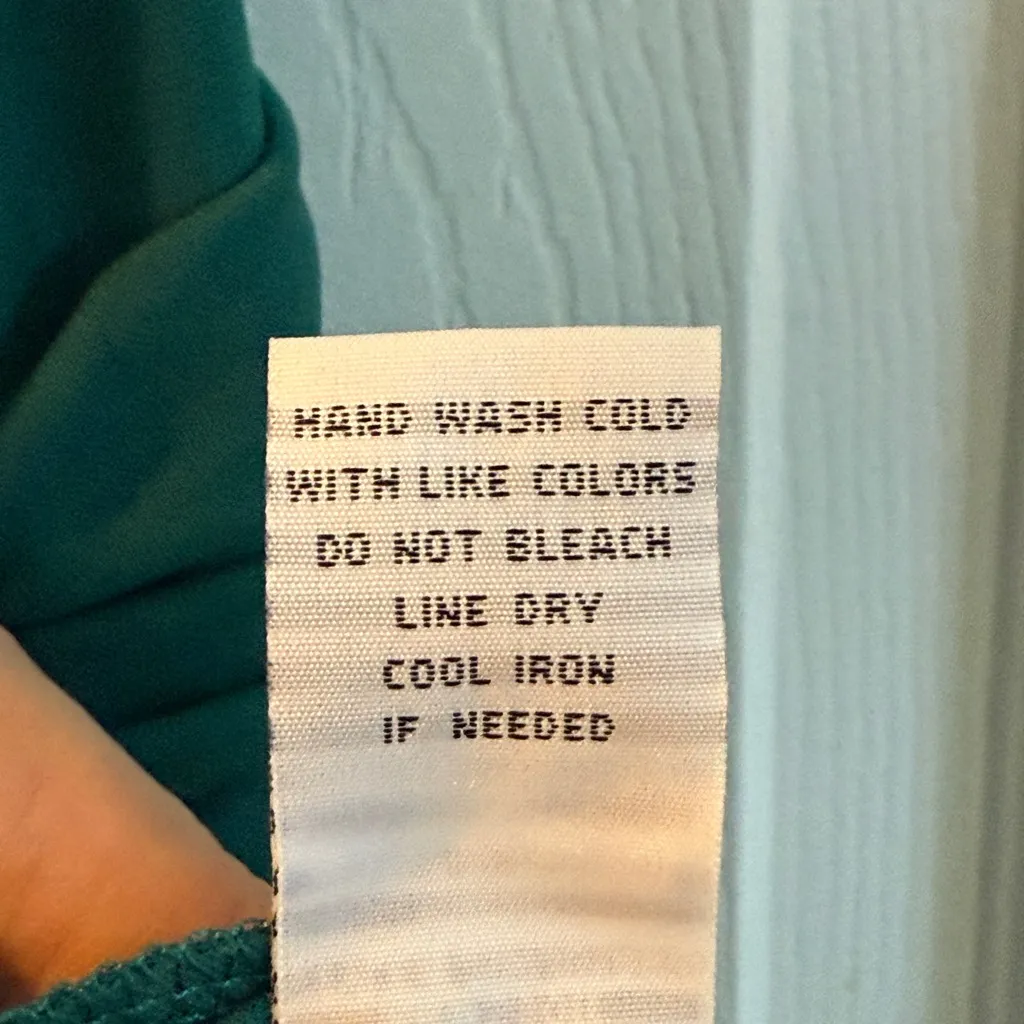 Sangria Green Evening Gown 18W Beaded Shoulders Plus Size Formal Dress - Image 16