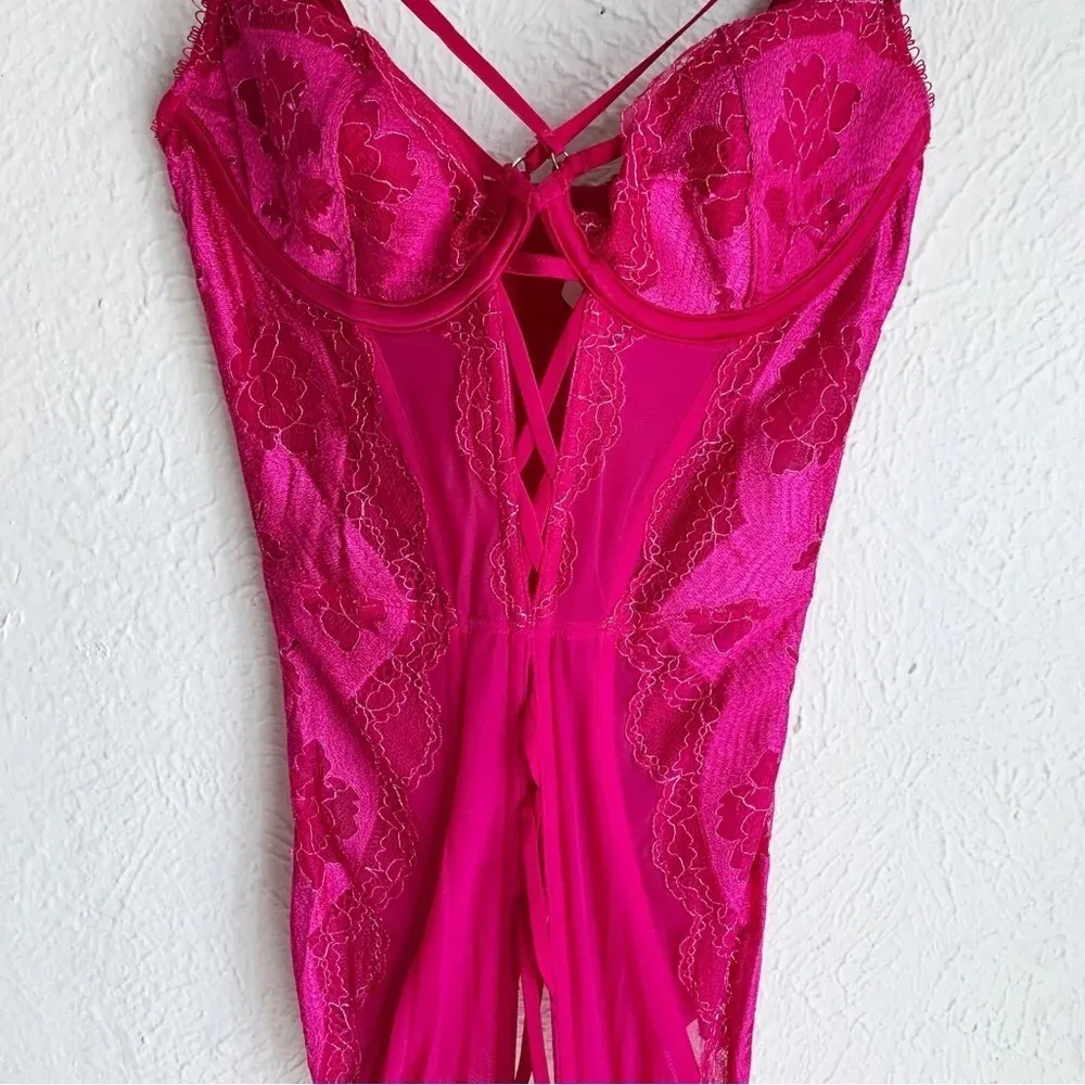 Victoria’s Secret Corset Lace Pink Garter Clips Size 34B Y2K Barbiecore - Image 2