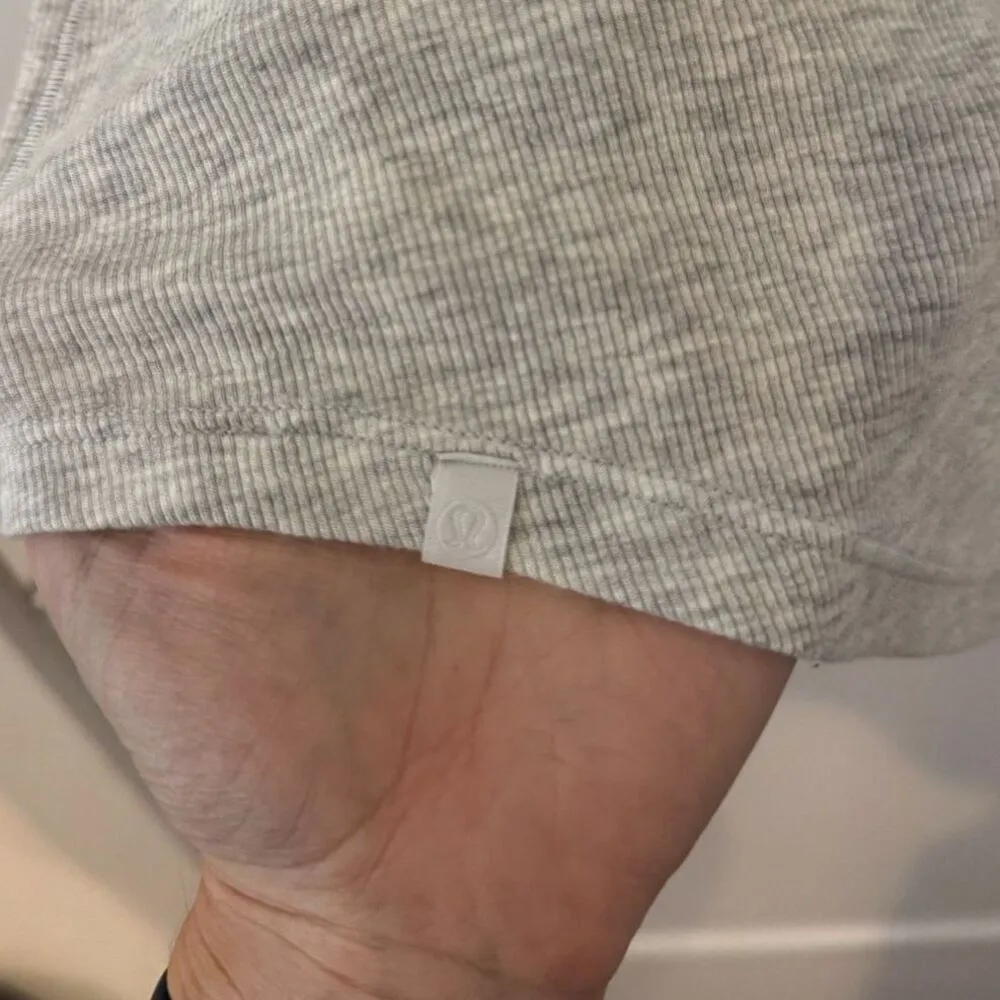 Lululemon Hold Tight Tee-NO SIZE TAG - Image 6