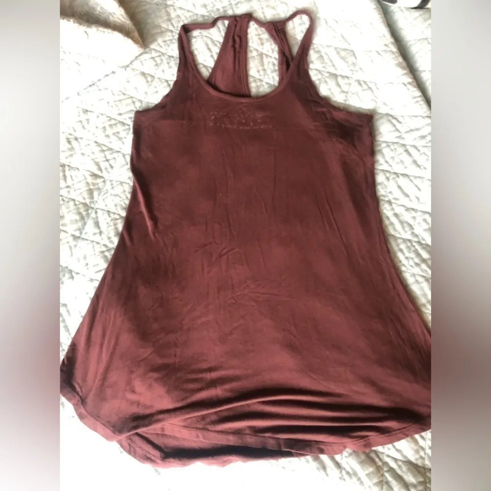 Gymshark workout tank size medium - Image 2