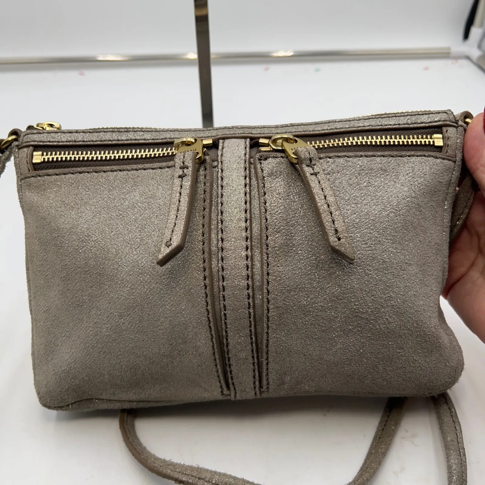 Fossil Glitter Suede Crossbody Bag Shimmer Taupe Gold Tone Zip Pockets - Image 3