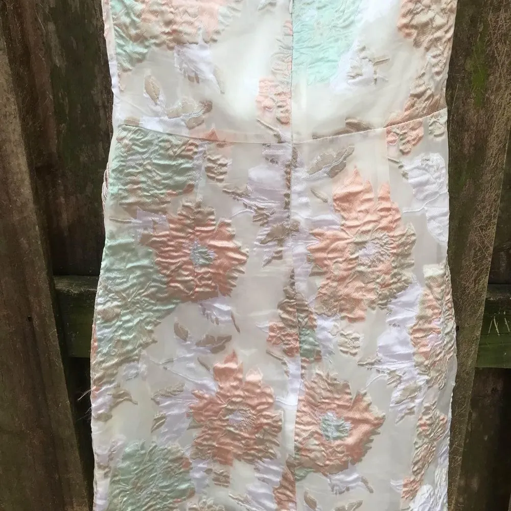 LuLu' s "Keep The Drama" white fitted strapless dress size x-small - Image 7