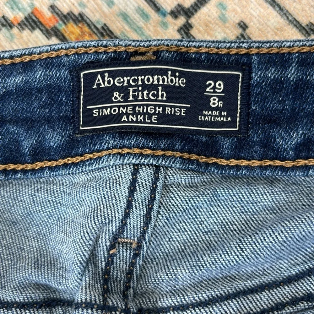 Abercrombie & Fitch Simone High Rise Ankle Embroidered Flower Jeans Sz 29/8 - Image 10
