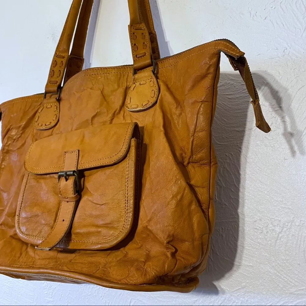Noonday Rustic Leather Tote Shoulder Bag zipper - Image 4