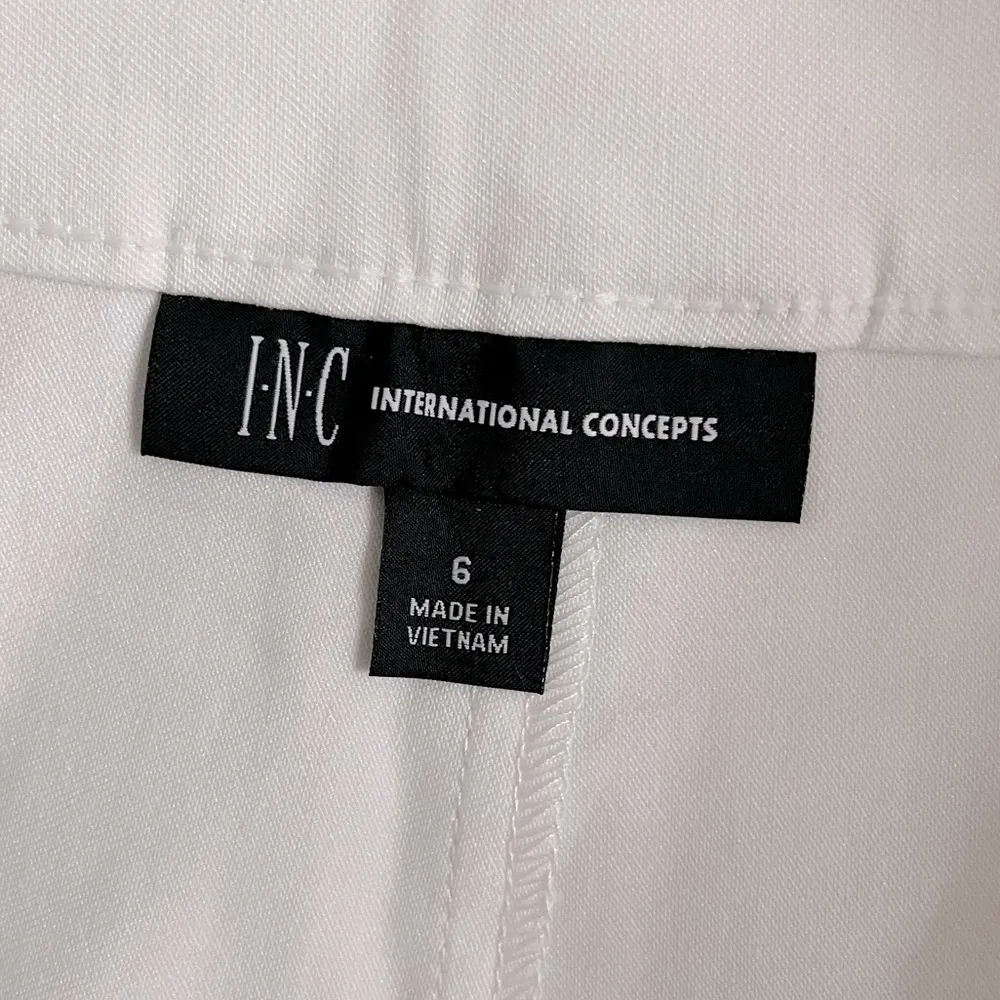 NWT International Concepts White High Rise Regular Size 6 Bermuda Core Shorts - Image 7