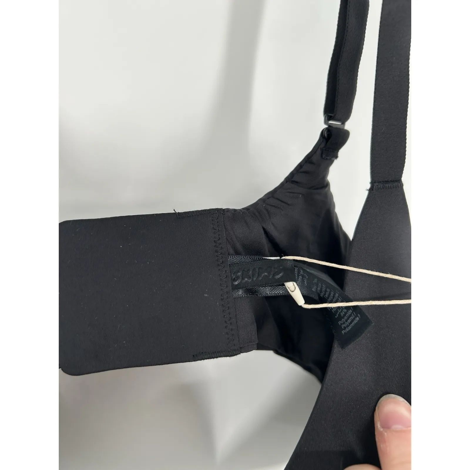 Skims Wireless Form Super Push Up Bra Onyx‎ Wireless Padded Black Size 40C - Image 4