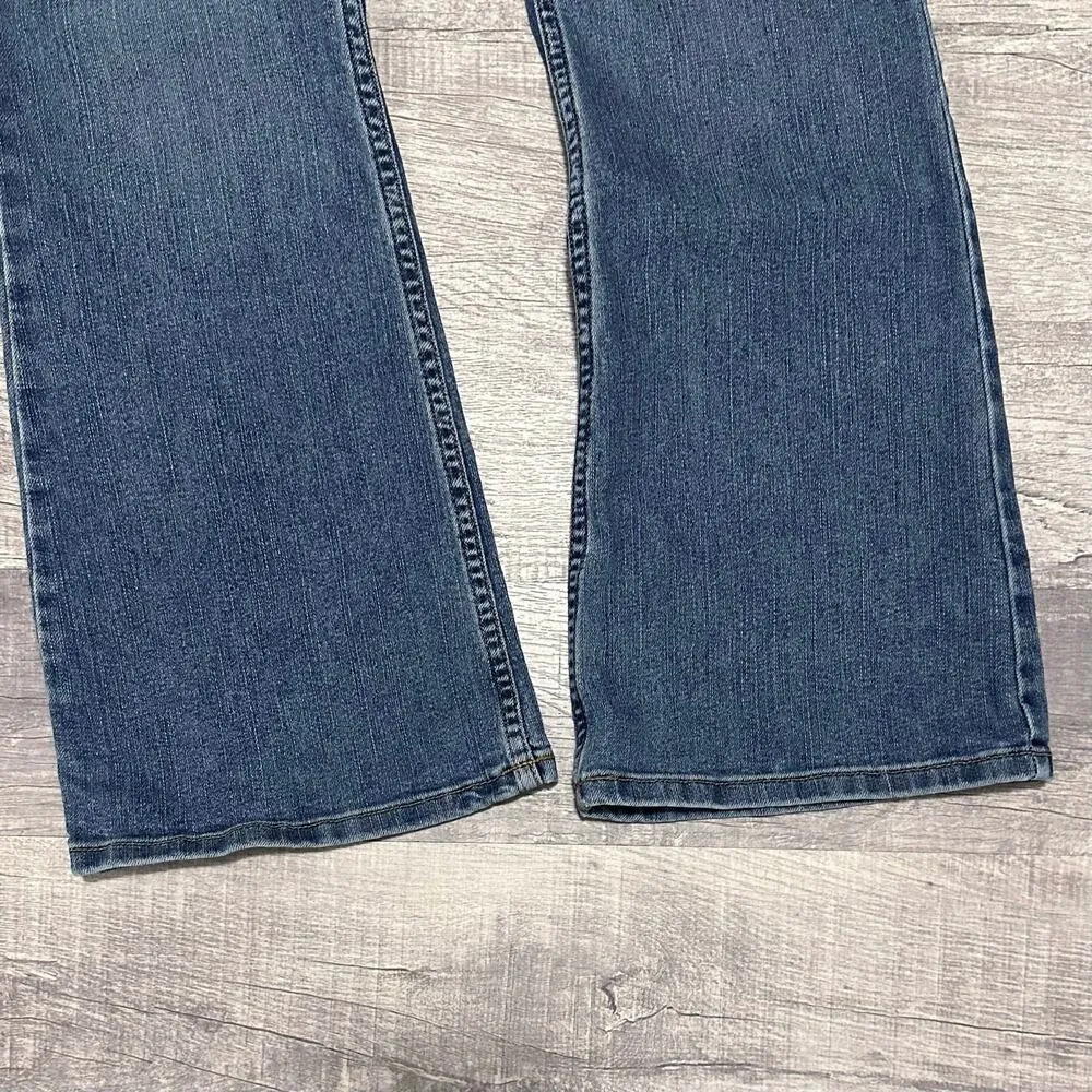 Medium Wash Bootcut Western Jean Womens 11 (32.5X32) Low Rise Stretch - Image 3