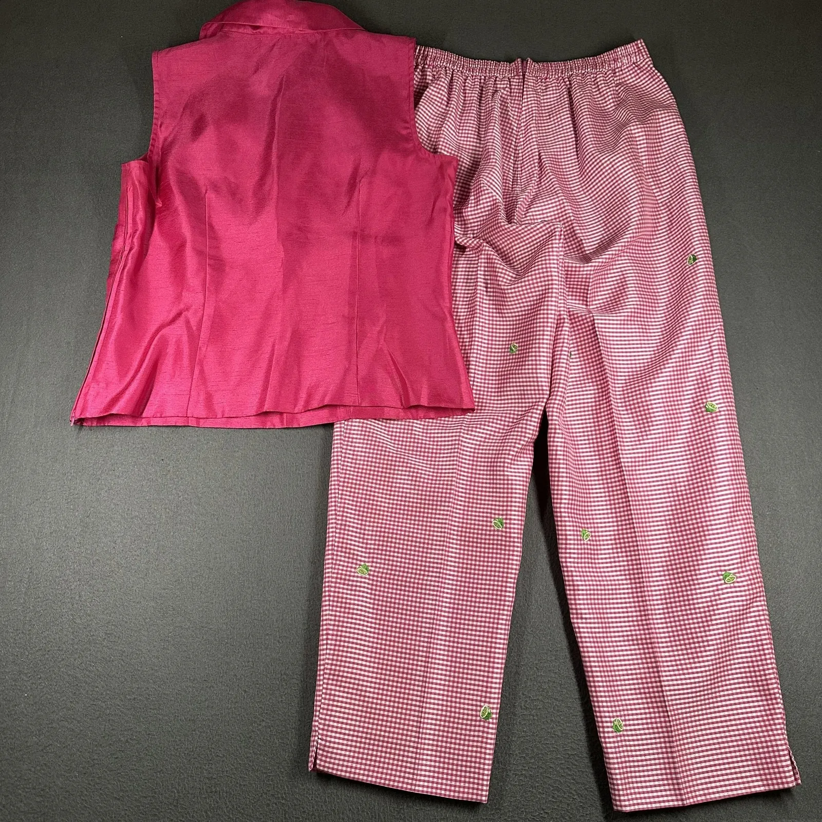 Vtg Sag Harbor 2 Piece Outfit Set Womens 8 Pink Gingham Embroidered Fruit Pants - Image 11