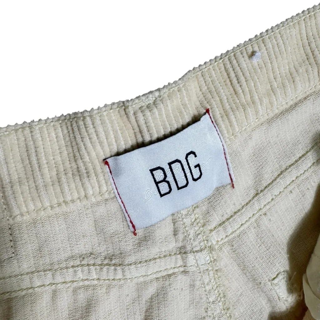 BDG Urban Outfitters High and‎ Wide Corduroy Pants size 29 - Image 3
