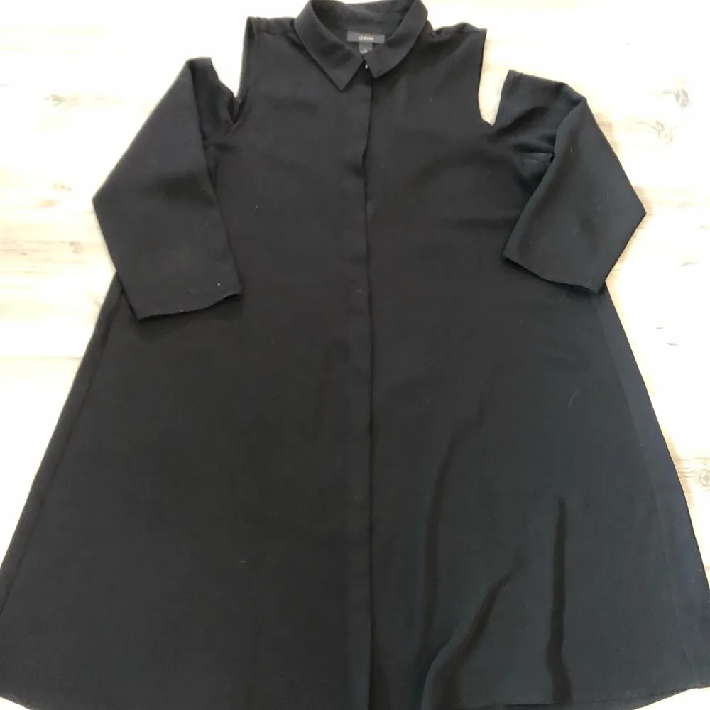 Alafani Size 10 Cold Shoulder Button down Dress with Collar - Image 4