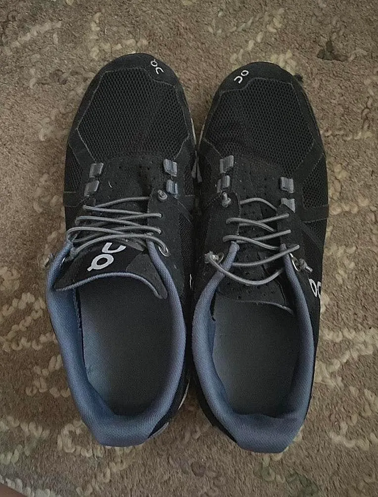 On Cloud  Running Shoes - Image 2