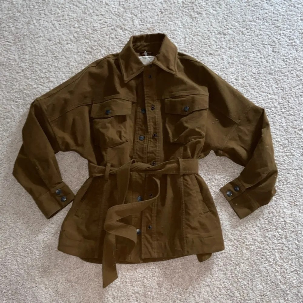 belted shirt jacket. Xs - Image 4