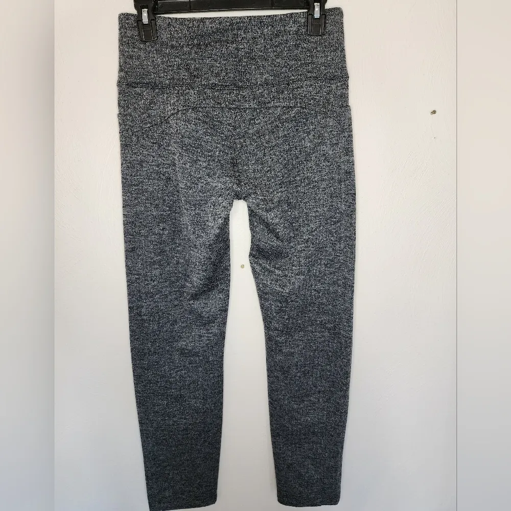 Athleta Herringbone Mercer Tights size S - Image 3