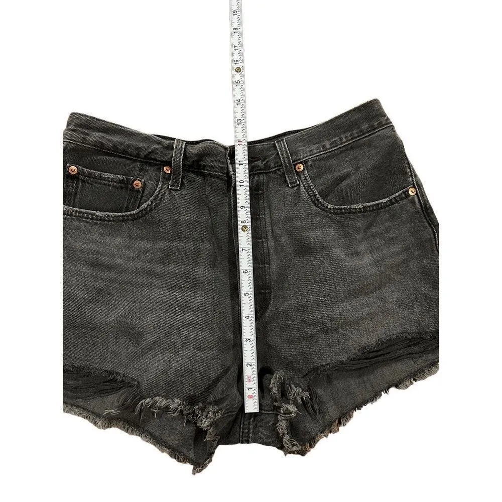 Levi’s® 501 Original Cutoff Denim Short sz 31 - Image 12