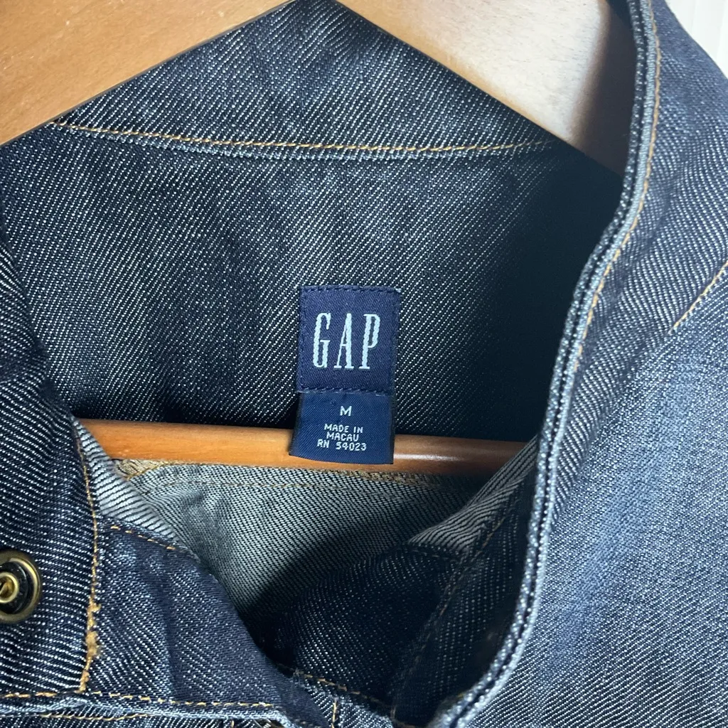 Gap Western Style  Mock Collar Jean Jacket Size Medium Women’s - Image 2