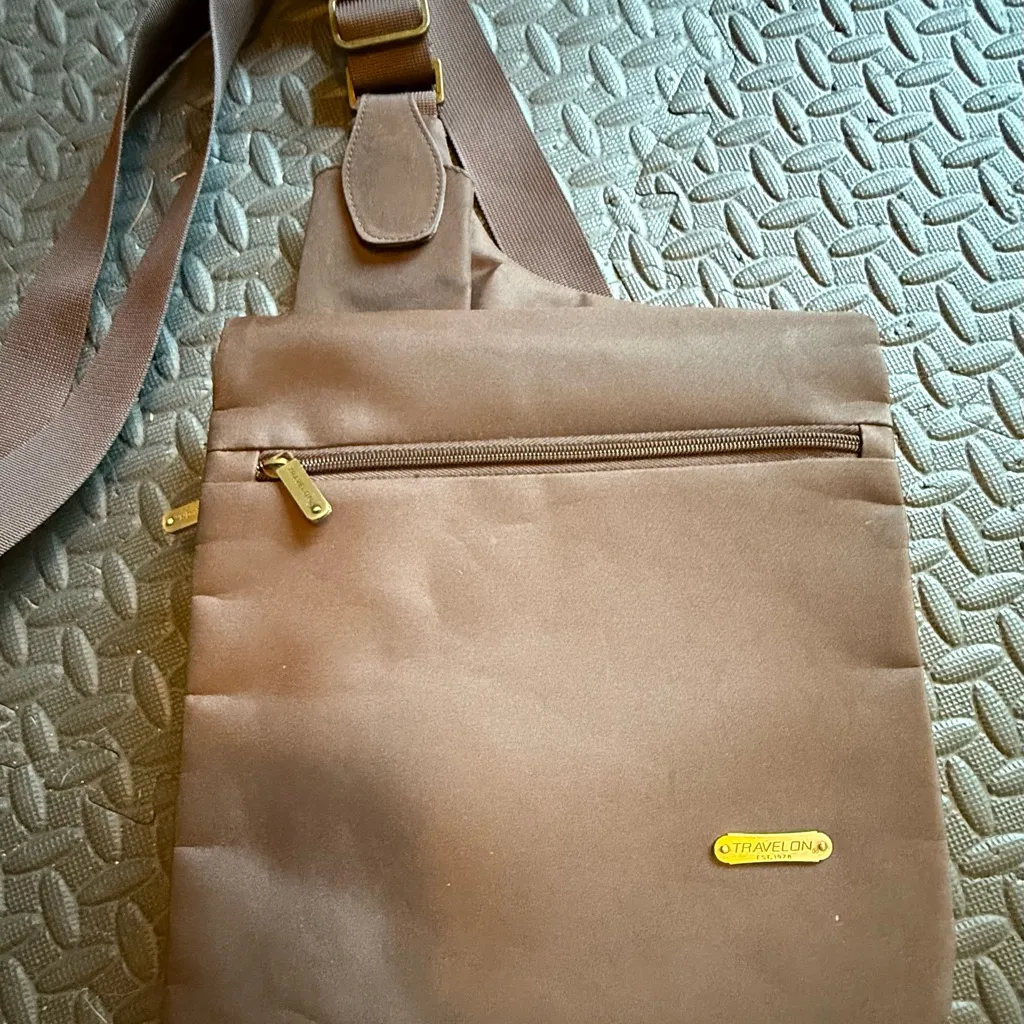 Travelon Brown Crossbody Bag With Security Features - Image 3