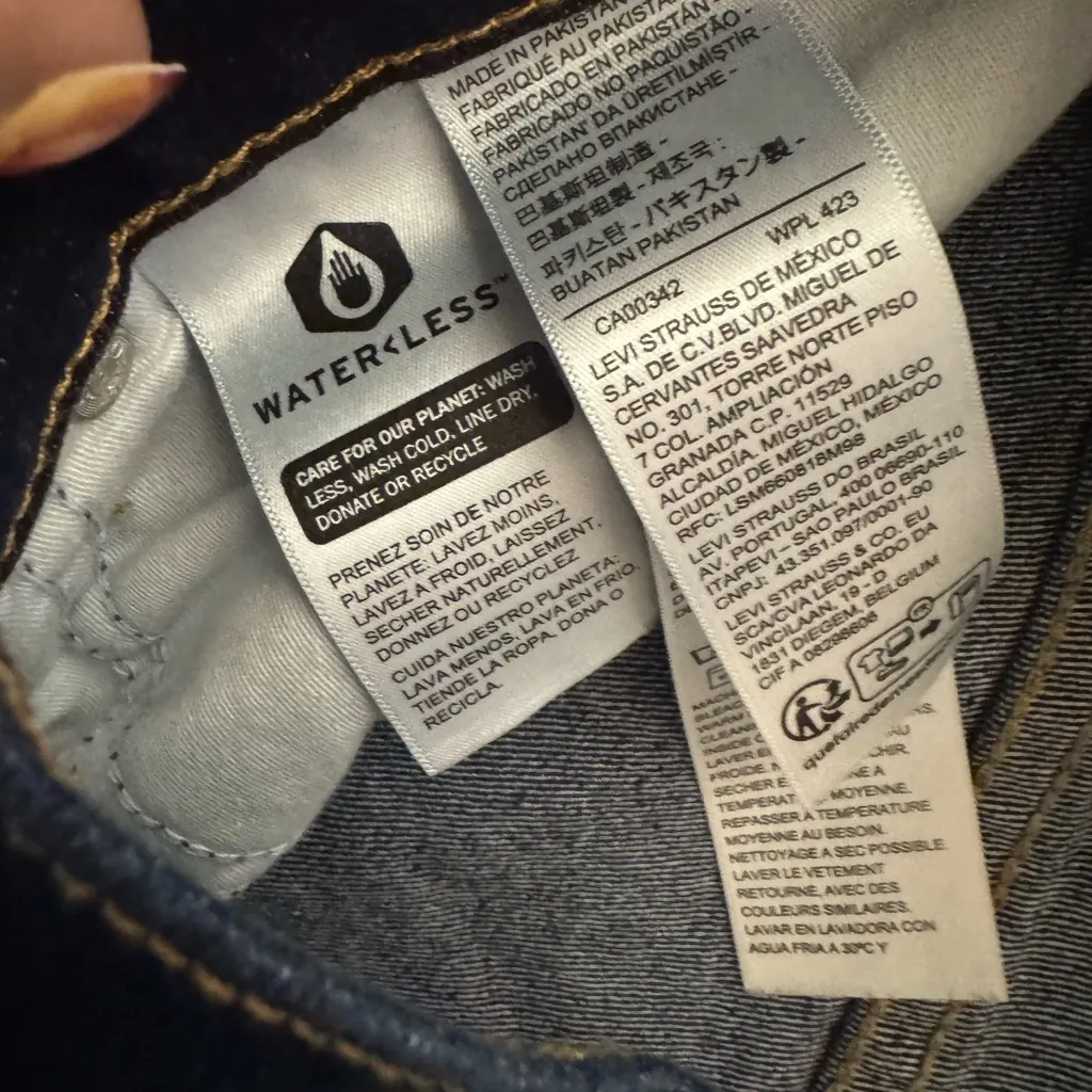 Signature by Levi Strauss Women's Straight Leg Jeans - Navy - Image 4