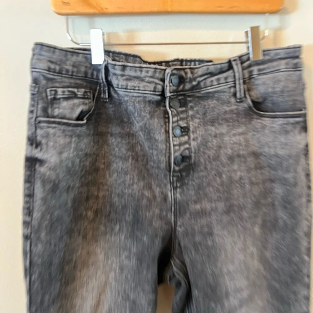 Old Navy Rockstar Super Skinny - Image 2