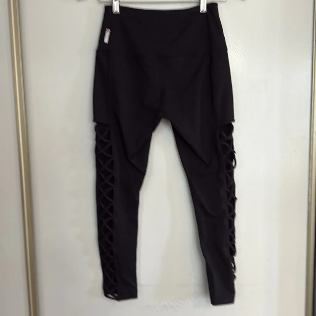 MOVING SALE - Zella lace it up midi black cutout Leggings - Image 4