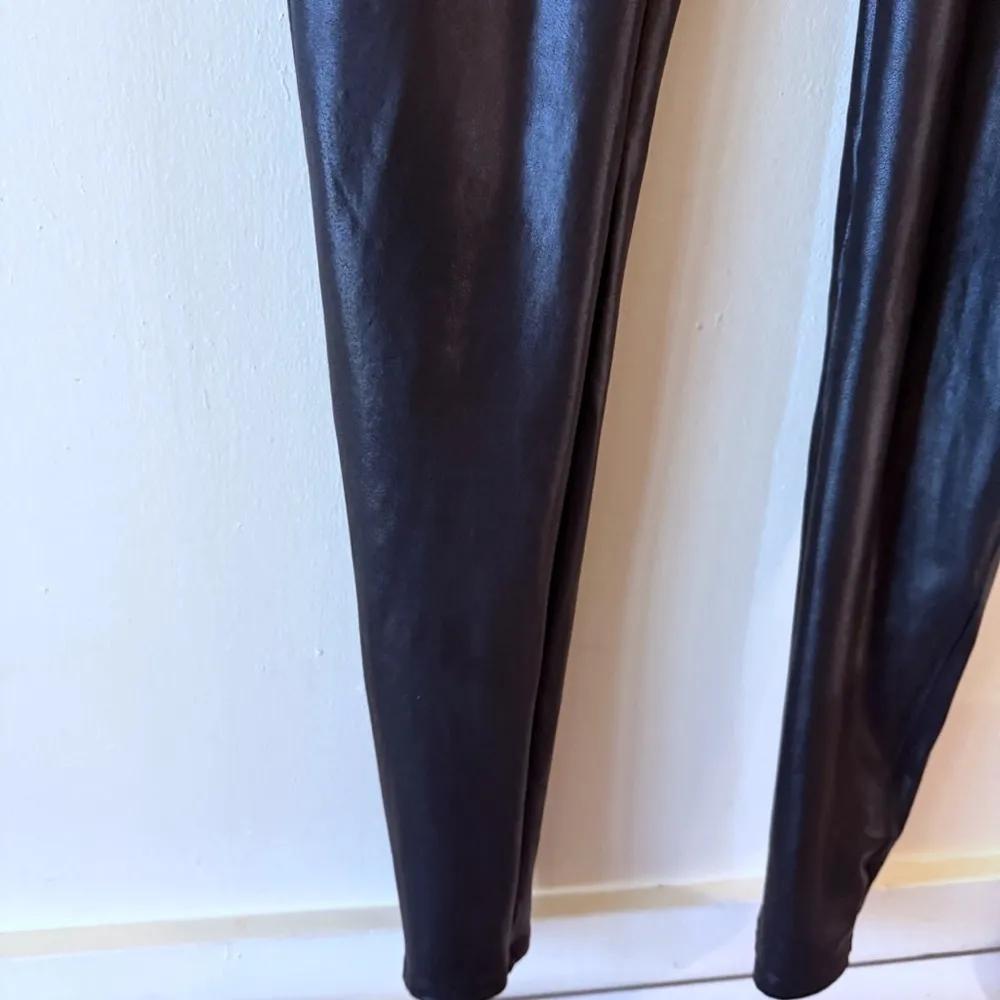 SPANX Ready To Wow Faux Leather Legging Black SZ XL 2437 - Image 4