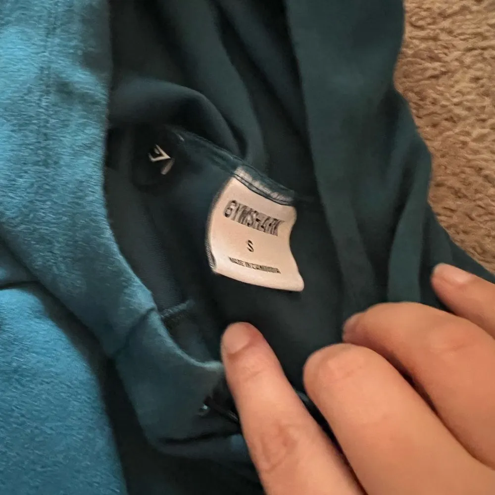 Gymshark hoodie small - Image 8