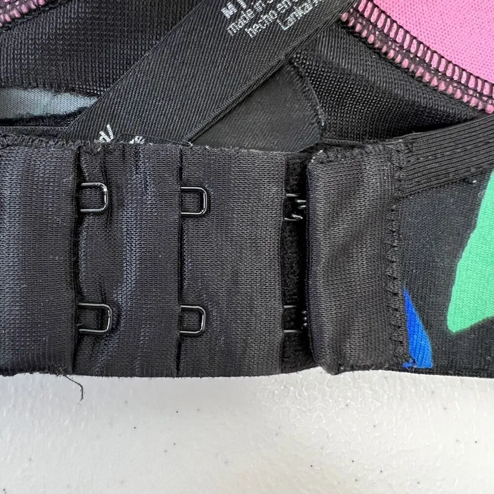 Victoria’s Secret PINK Active Sz M Sport Bra Ultimate Lightly Lined Black Floral Size M - Image 6