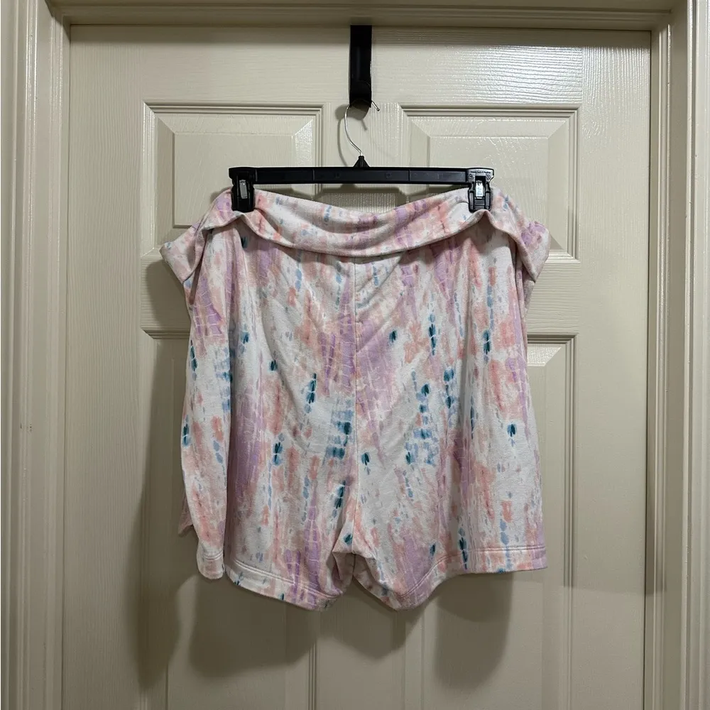 Old Navy active lounge shorts pink tie dye size 3X - Image 3