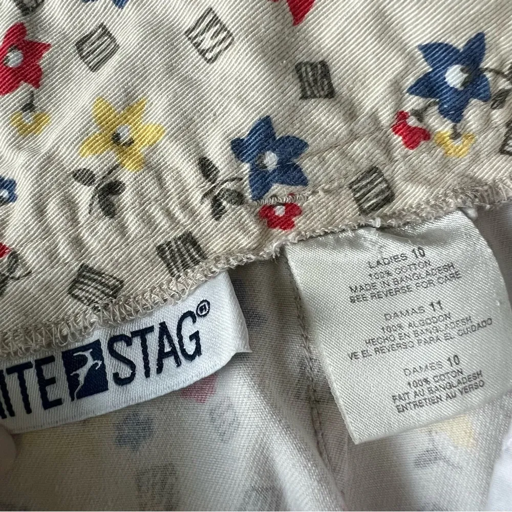 VINTAGE vtg White Stag high waisted denim skirt with floral pattern size 10 - Image 5