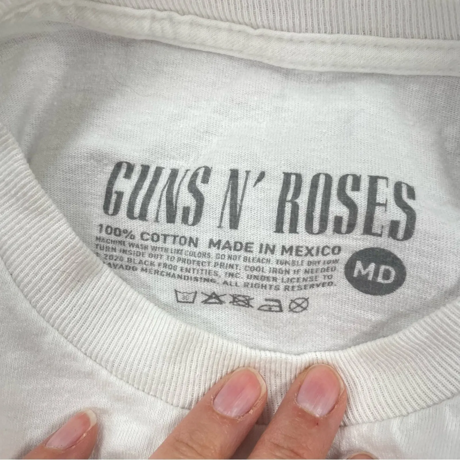 Guns N Roses White Womens Graphic Band Tee L Short Sleeve Size L - Image 3