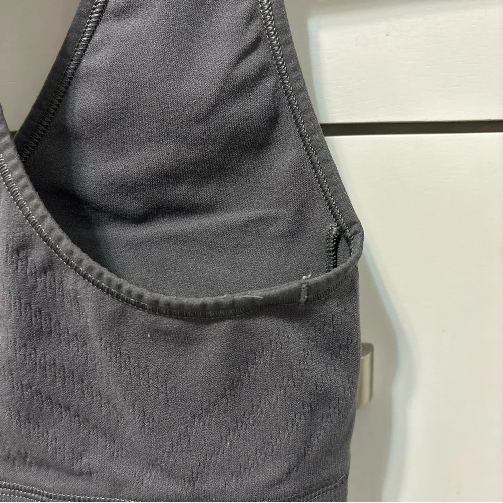 Lululemon Reveal Bra Mesh Stripes Grey - Image 7