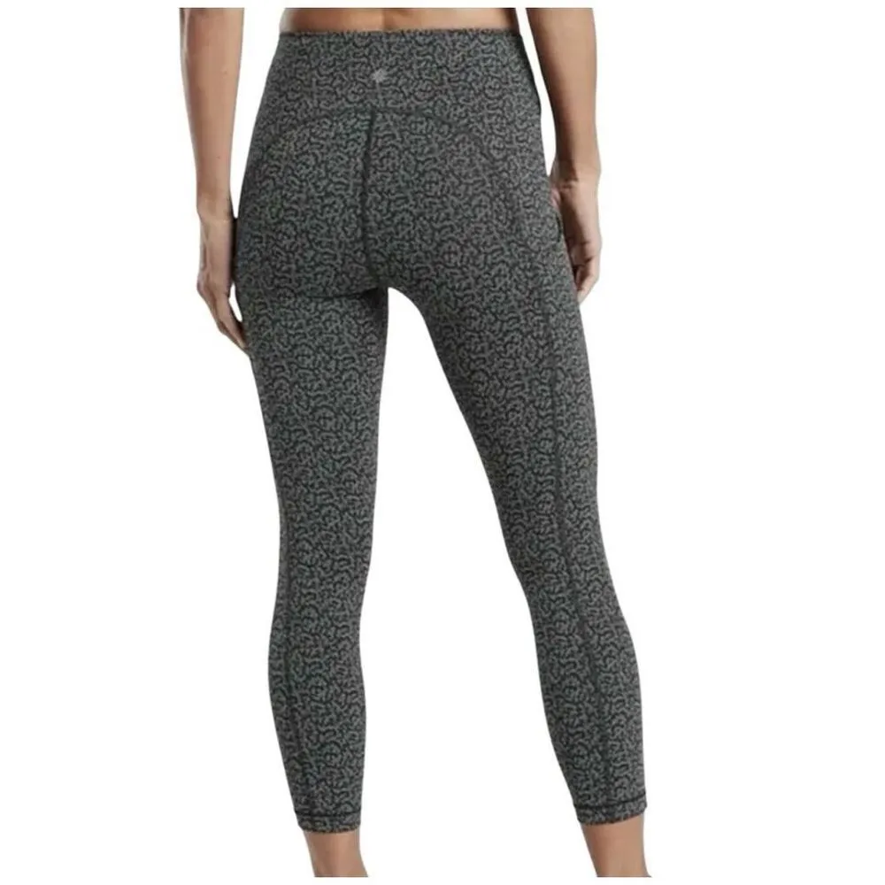 Athleta Textured Ultimate Stash Pocket 7/8 Tight Leggings Small Black White - Image 7