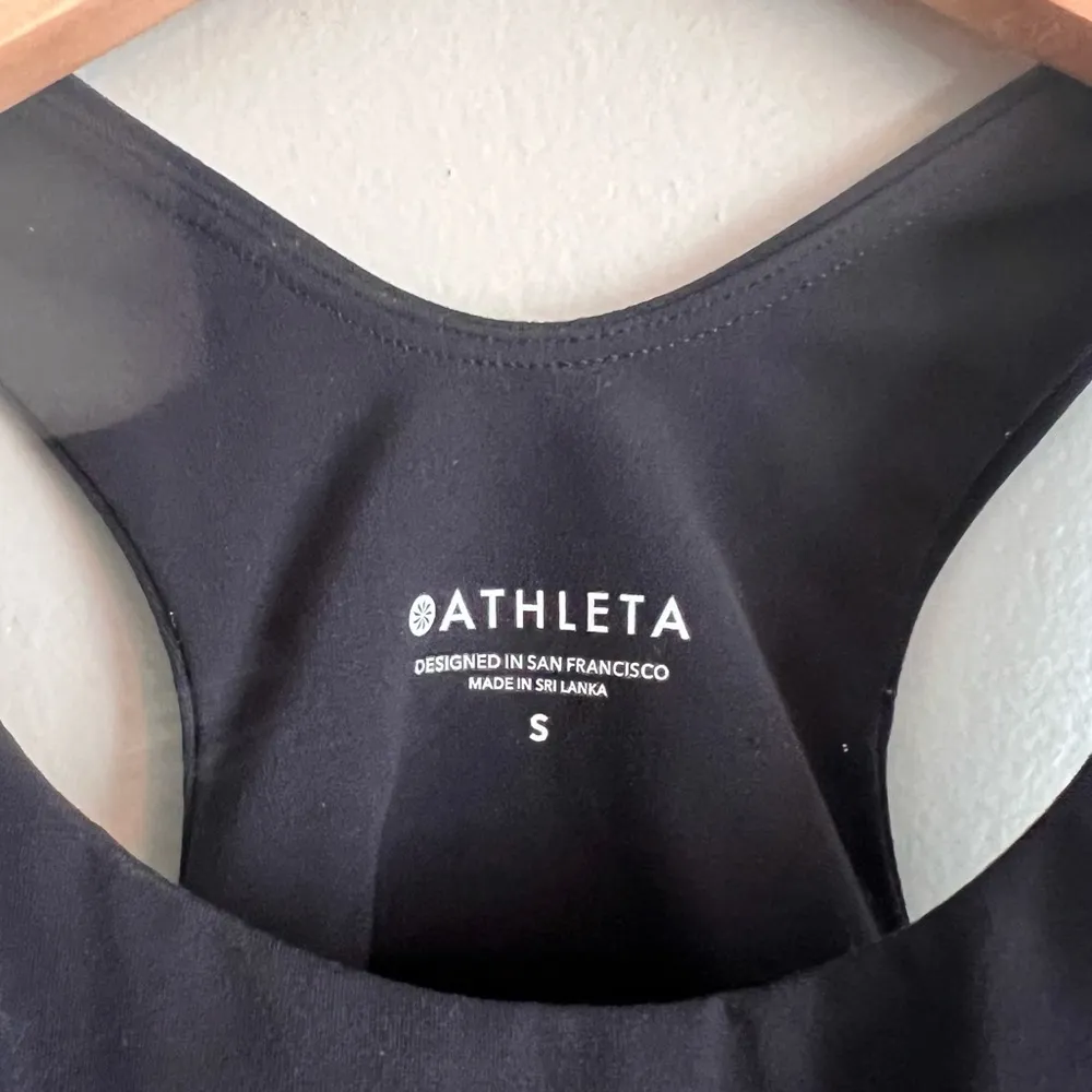 Athleta Conscious Crop Top Size Small - Image 5