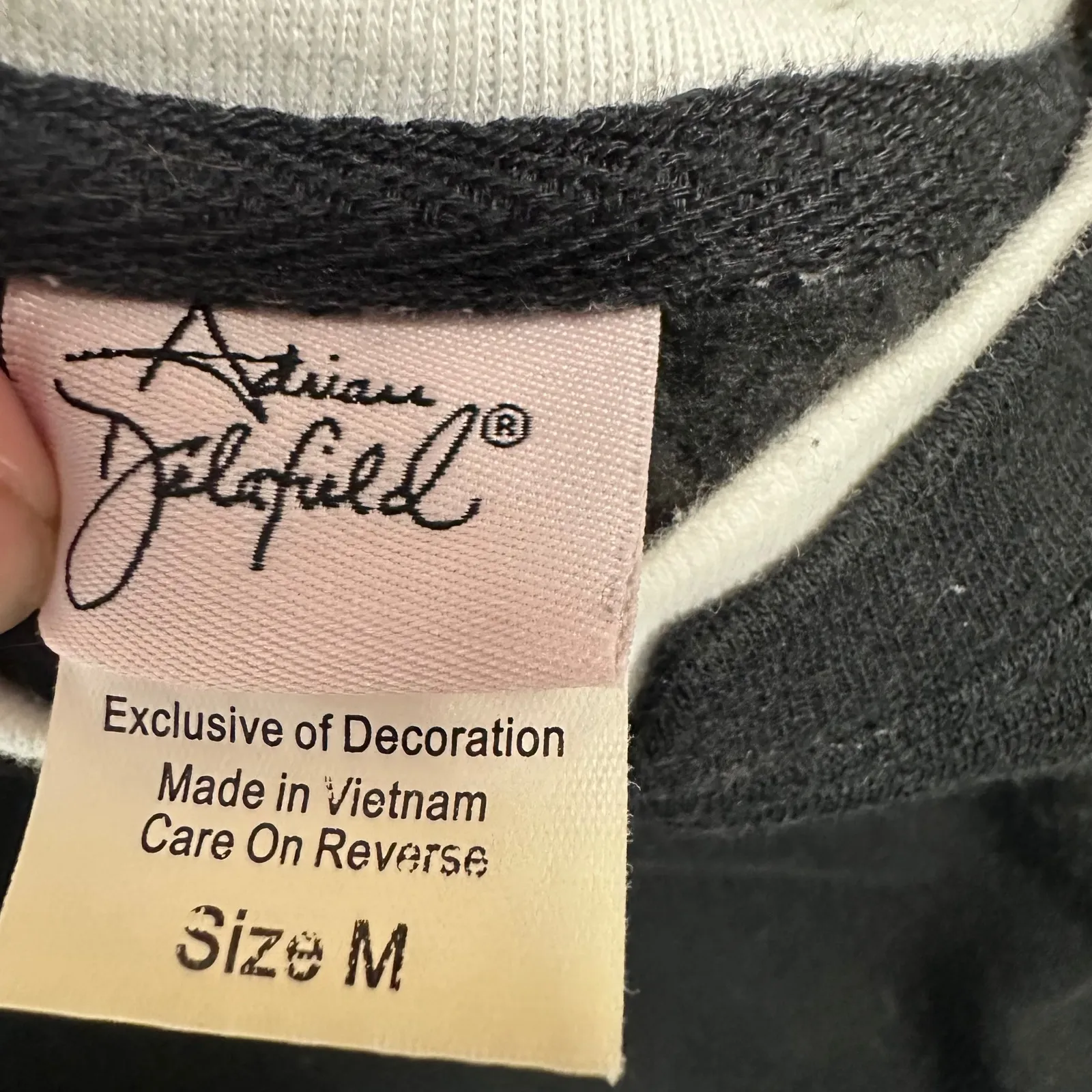 Adrian Delofield Black Embroidered Cardinal Bird Holiday Christmas Sweatshirt Size M - Image 5