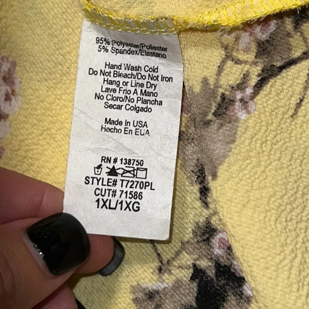 BLUEBELL 1 XL womens v neck short sleeve yellow blouse floral print pullover Size 1X - Image 8