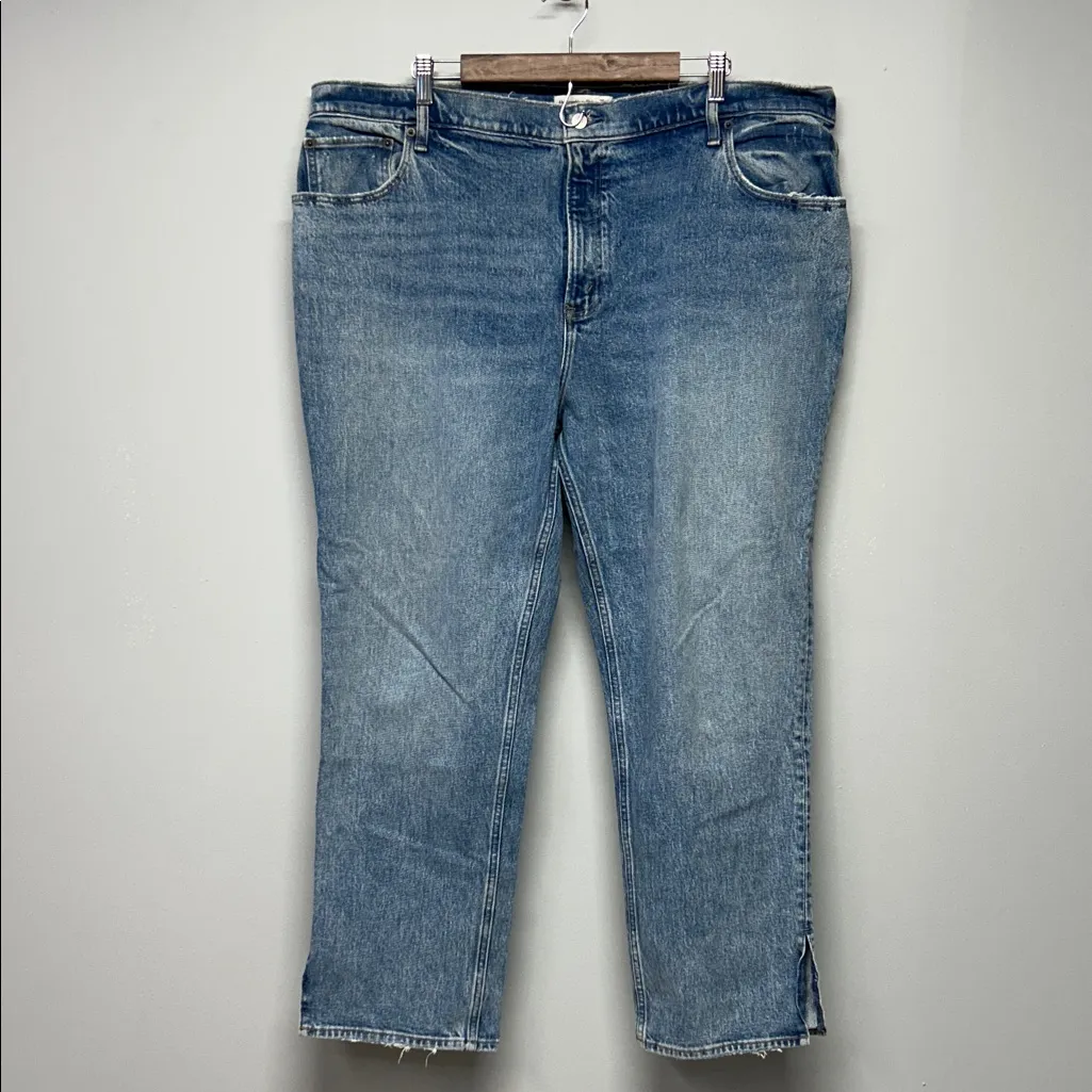 Abercrombie Ultra High Rise 90s Straight Jean Size 35/20S Split Hem Medium Wash - Image 2