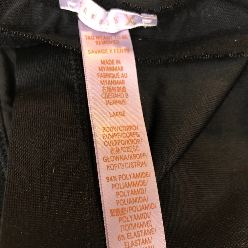 Soft Cup Black Bra L + Savage X Fenty Lace Bra Large - Image 12