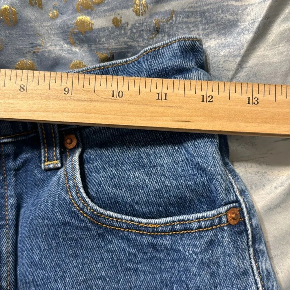 Levi’s ladies cutoff denim ribcage shorts button fly size 26 - Image 11