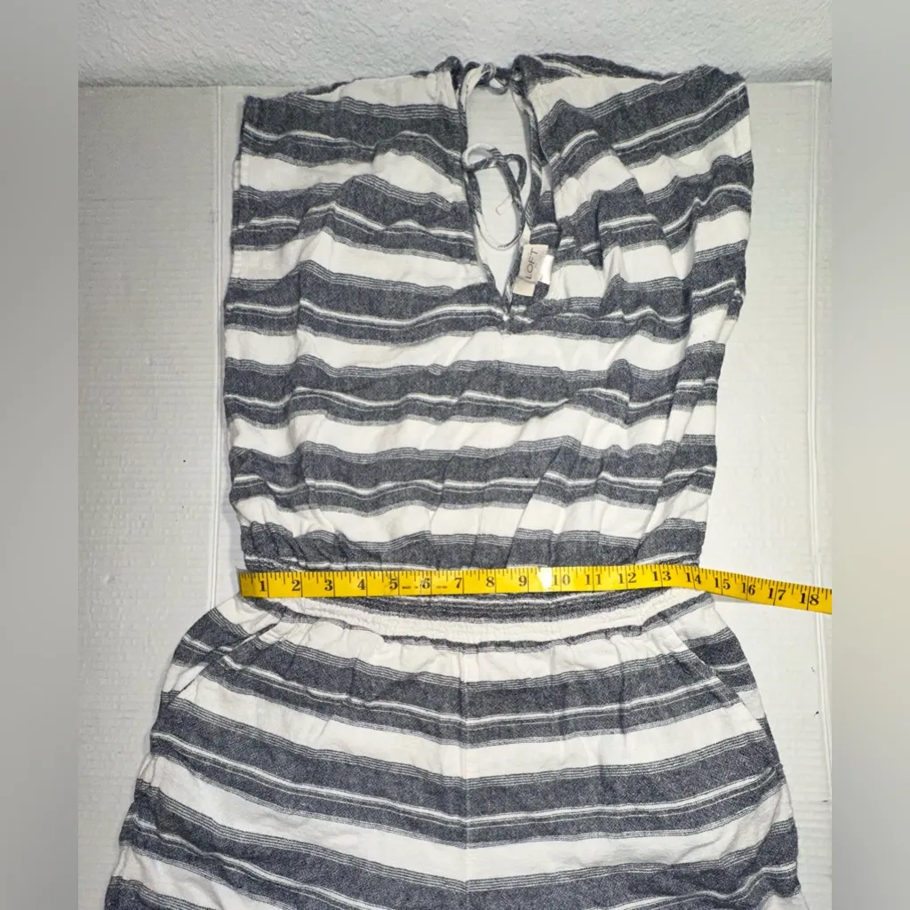Ann Taylor Loft Romper Jumpsuit Women’s Size M Blue White Tied/V‎ Neck Gathered - Image 3
