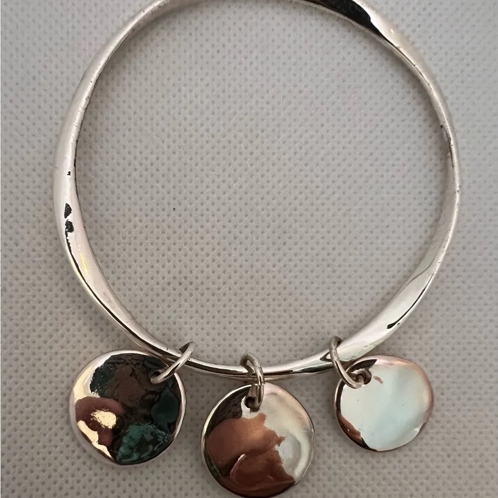 SET: Vera Bradley | ladies bangle bracelets. - Image 8