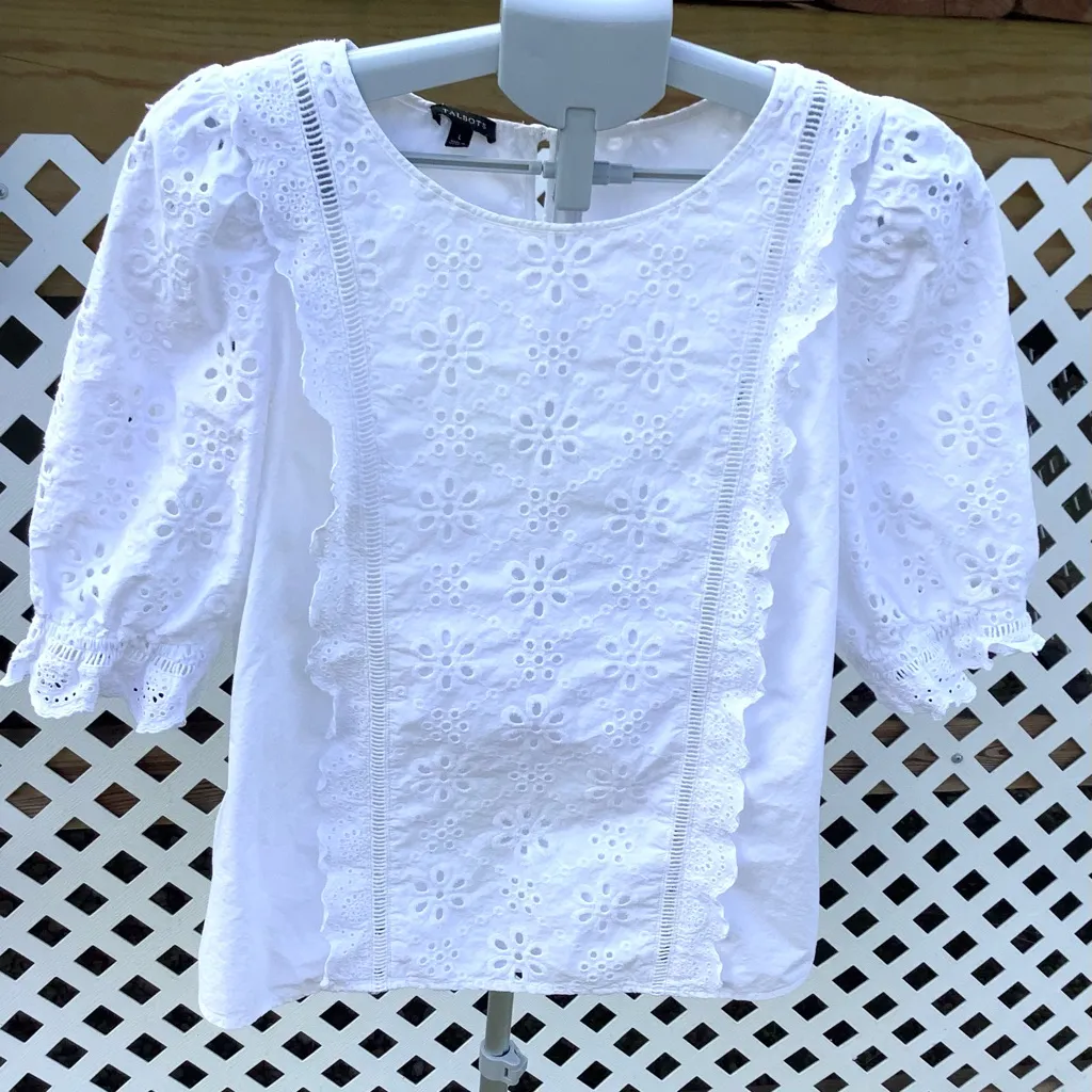Talbots Pretty dressy blouse💜 - Image 3